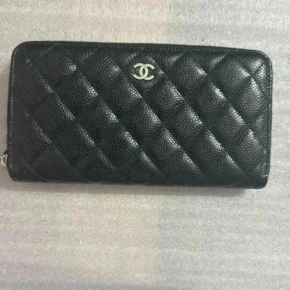 CHANEL Caviar Quilted Large Gusset Zip Around Wallet Black